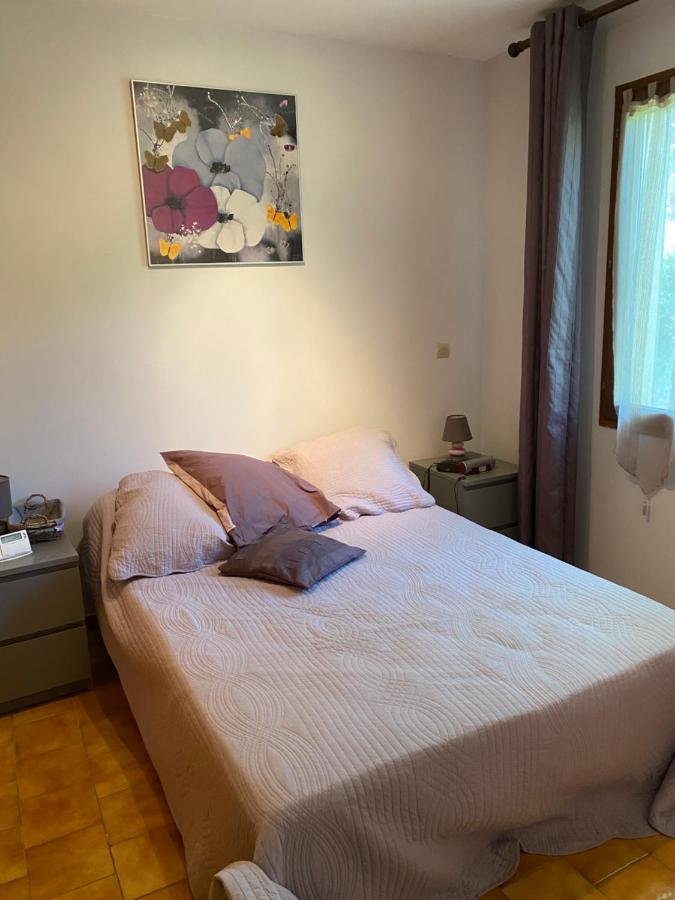 Maison Provencale En Campagne A Éguilles Εξωτερικό φωτογραφία
